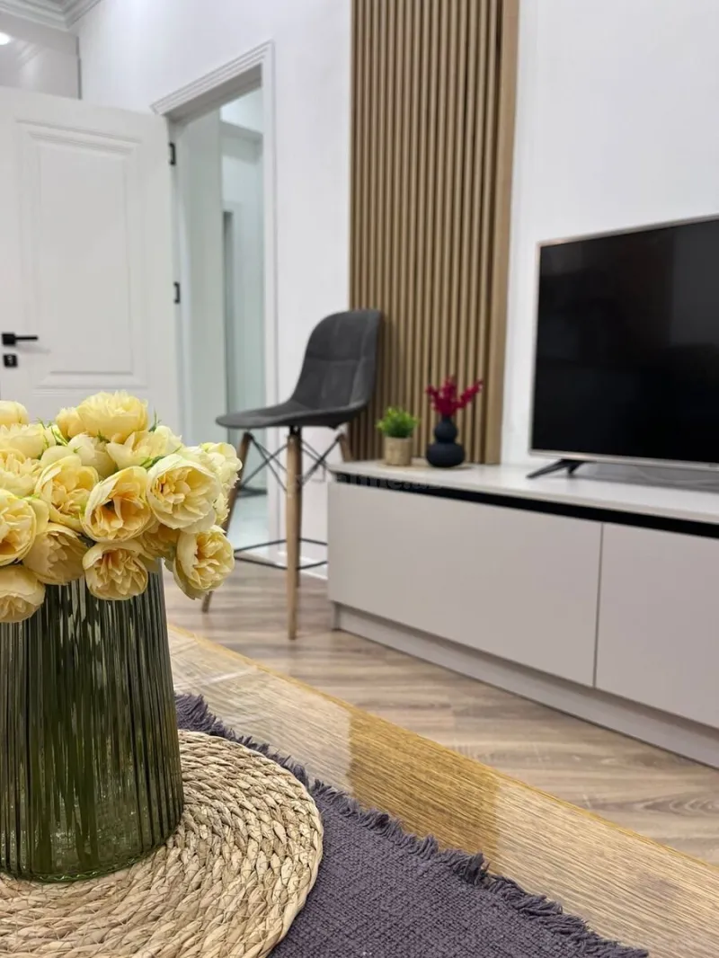 Kirayə verilir 2 otaqlı Mənzil Yeni tikili 70 m² İçərişəhər m. - şəkil 2