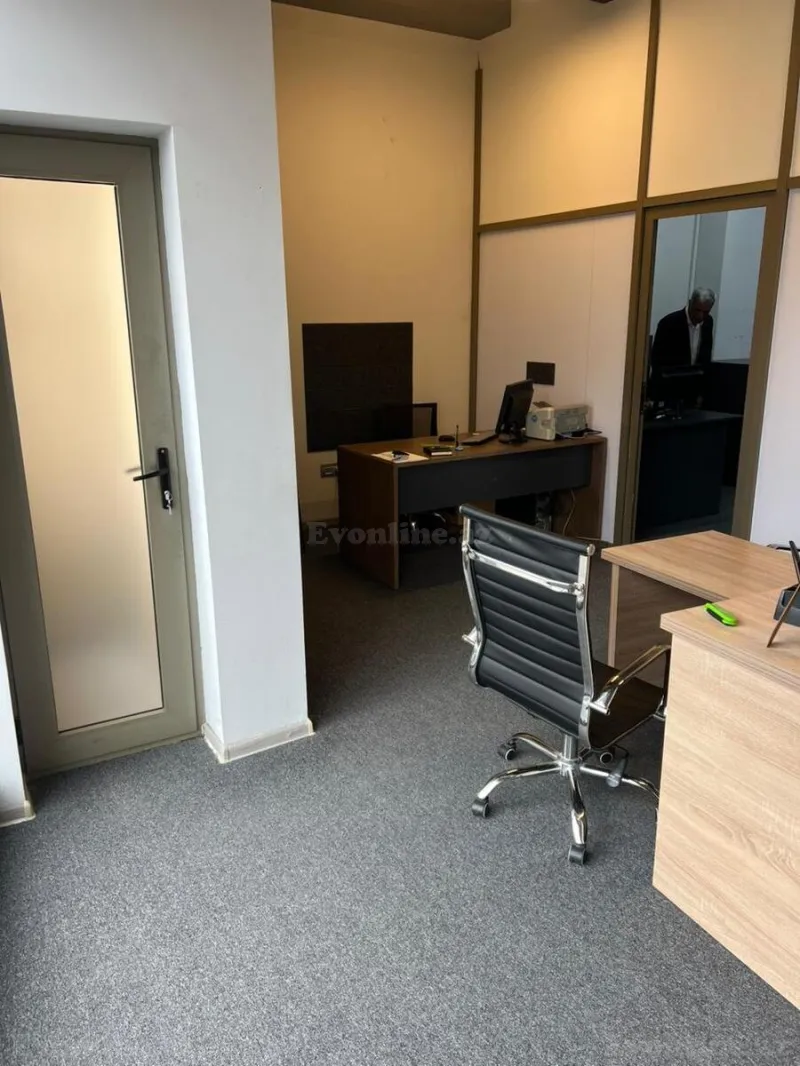 Kirayə verilir Ofis 65 m² Nəriman Nərimanov m. - şəkil 4
