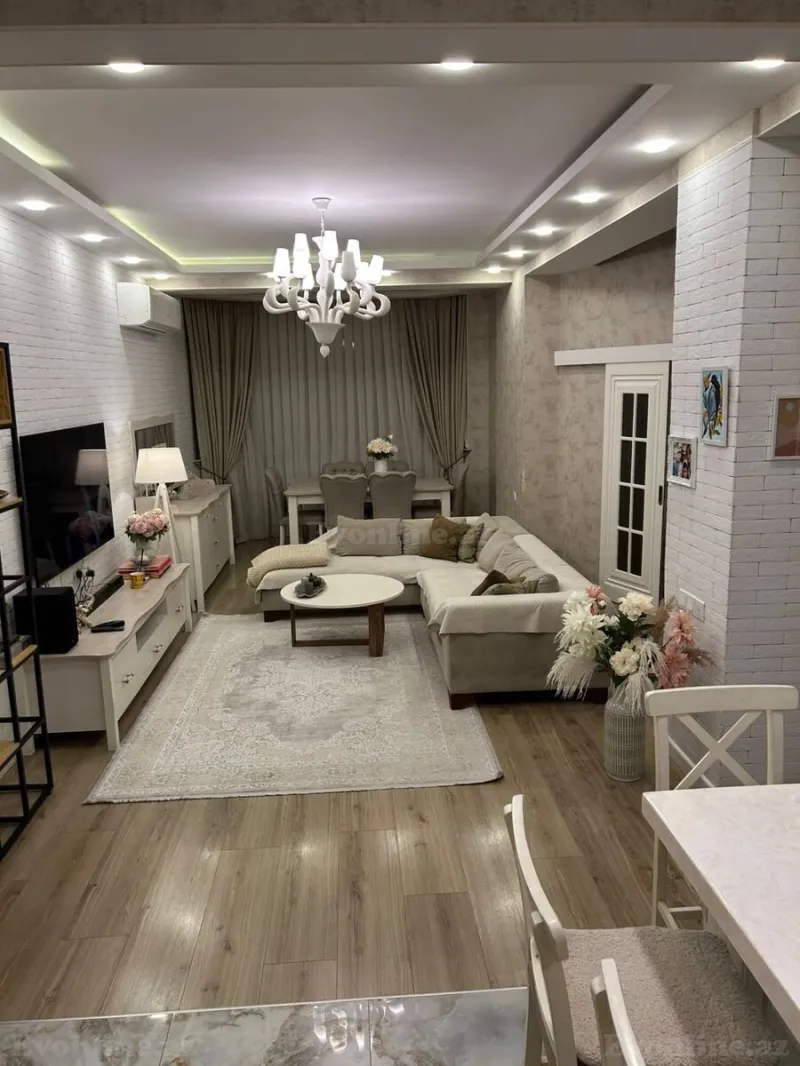 Satılır 4 otaqlı Mənzil Yeni tikili 105 m² İnşaatçılar m. - şəkil 6