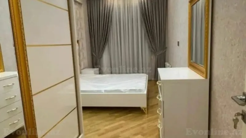 Satılır 2 otaqlı Mənzil Yeni tikili 65 m² 4-cü mikrorayon - şəkil 2