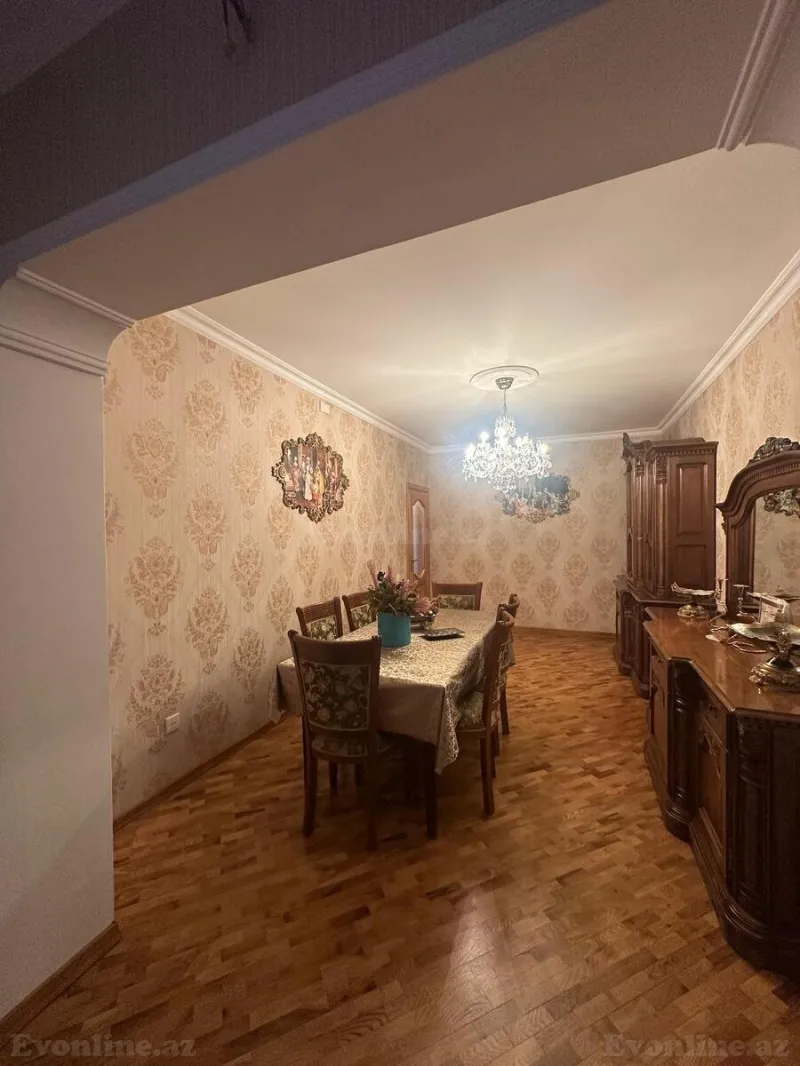 4 otaqlı Mənzil 90 m² 9-cu mikrorayon Satılır