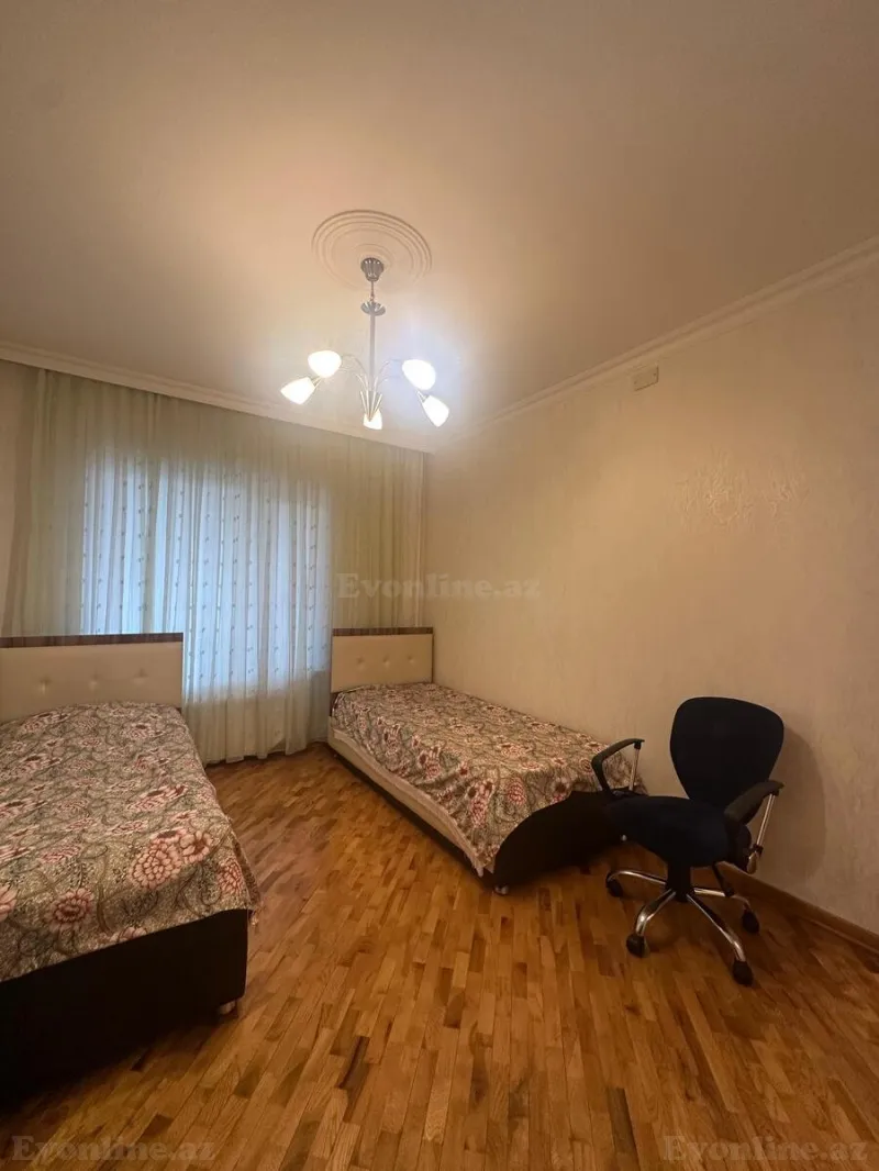 Satılır 4 otaqlı Mənzil Köhnə tikili 90 m² 9-cu mikrorayon - şəkil 12