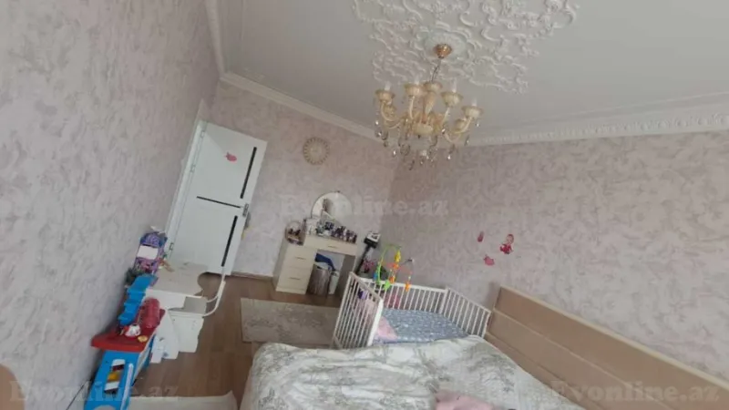 Satılır 2 otaqlı Mənzil Köhnə tikili 60 m² Qaraçuxur - şəkil 2