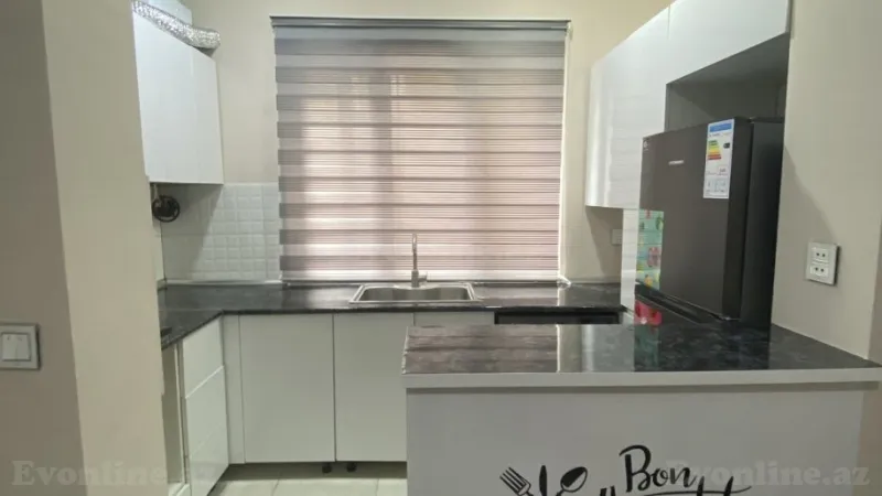Kirayə verilir 2 otaqlı Mənzil Köhnə tikili 60 m² Yeni Yasamal - şəkil 2