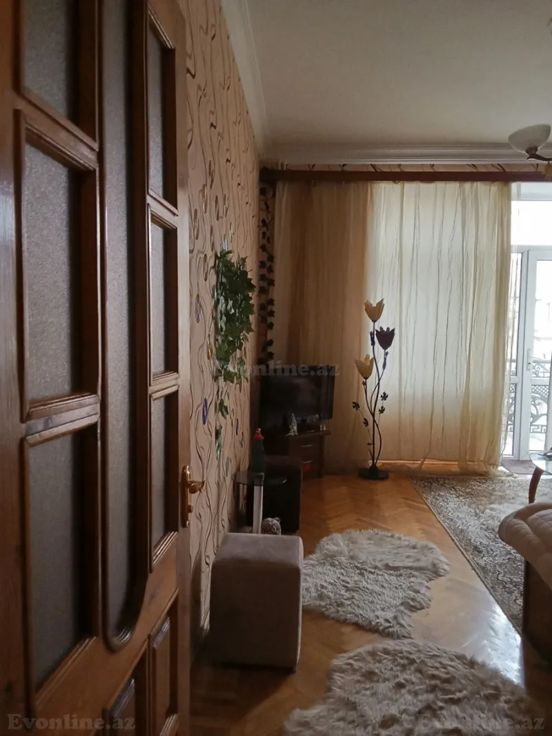 Kirayə verilir 2 otaqlı Mənzil Köhnə tikili 68 m² Kubinka - şəkil 2