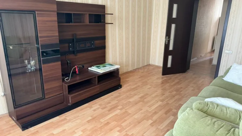 Satılır 3 otaqlı Mənzil Köhnə tikili 70 m² İnşaatçılar m. - şəkil 3
