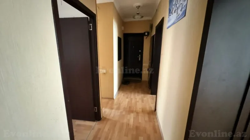 Satılır 3 otaqlı Mənzil Köhnə tikili 70 m² İnşaatçılar m. - şəkil 8