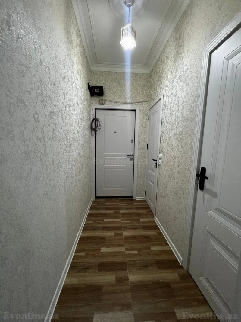 2 otaqlı Mənzil 56 m² 5-ci mikrorayon Satılır