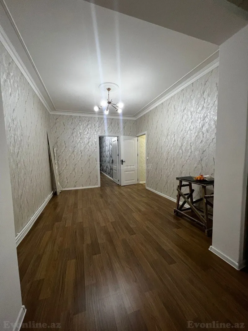 Satılır 2 otaqlı Mənzil Köhnə tikili 56 m² 5-ci mikrorayon - şəkil 6