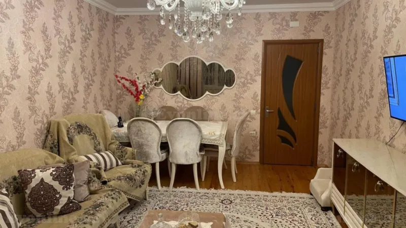 Satılır 2 otaqlı Mənzil Köhnə tikili 50 m² Qaraçuxur - şəkil 2
