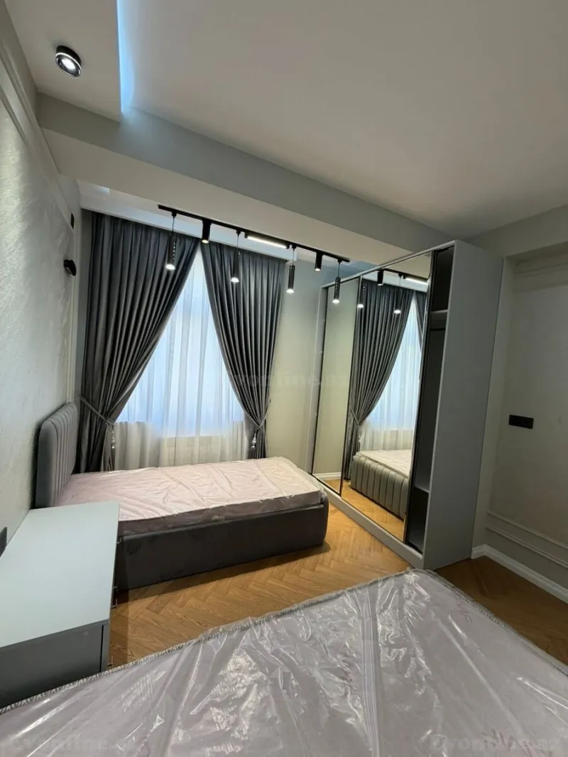 Satılır 4 otaqlı Mənzil Yeni tikili 139 m² 8 Noyabr m. - şəkil 5