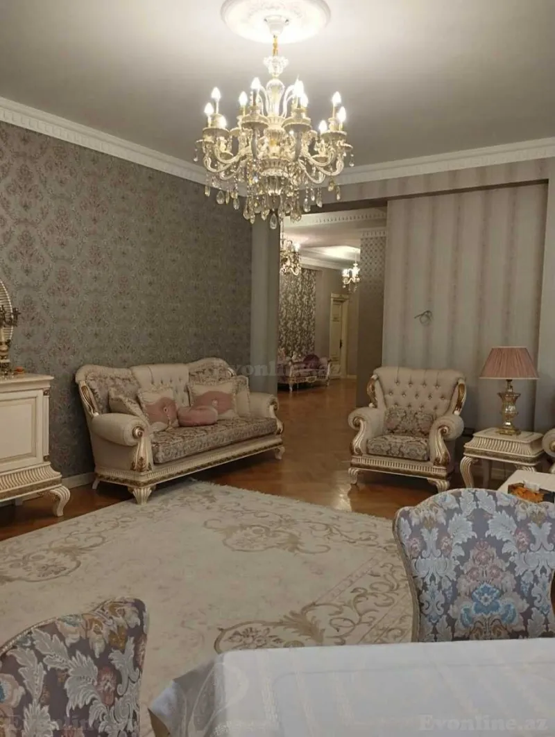 Kirayə verilir 5 otaqlı Mənzil Yeni tikili 230 m² Elmlər Akademiyası m.
