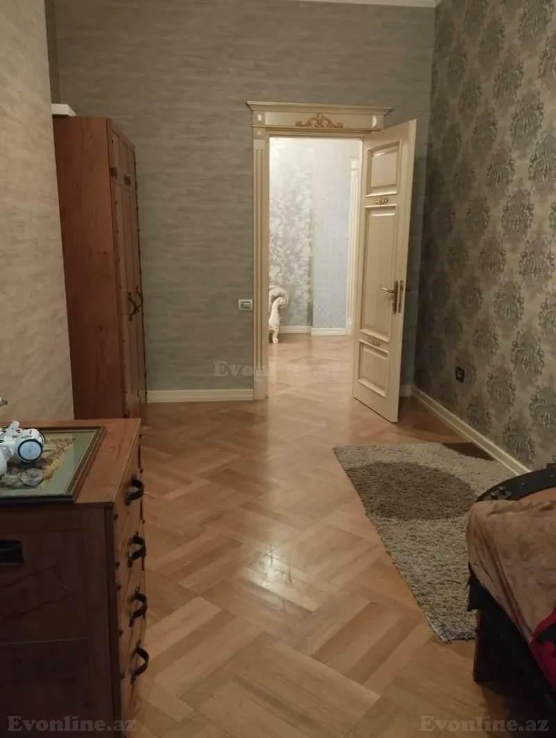 Kirayə verilir 5 otaqlı Mənzil Yeni tikili 230 m² Elmlər Akademiyası m. - şəkil 9
