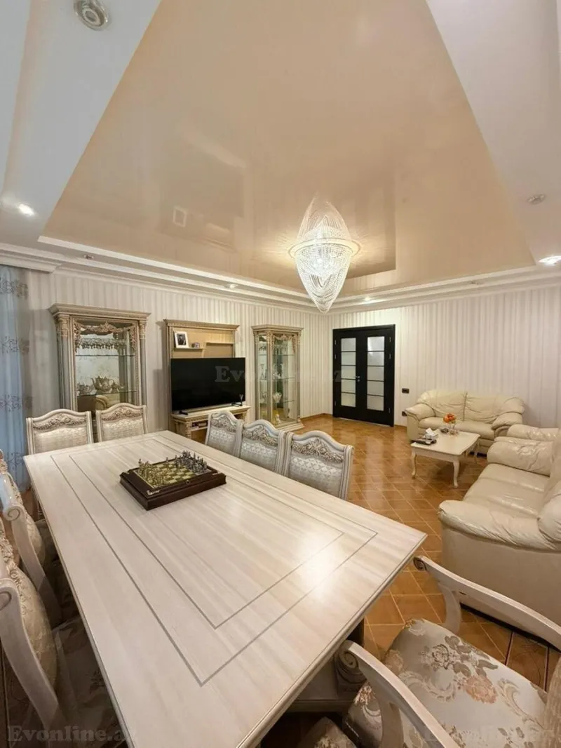 4 otaqlı Mənzil 150 m² Elmlər Akademiyası m. Satılır
