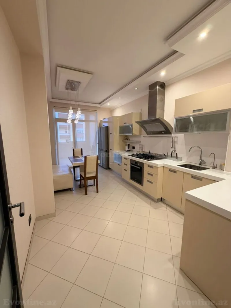 Satılır 4 otaqlı Mənzil Yeni tikili 150 m² Elmlər Akademiyası m. - şəkil 9
