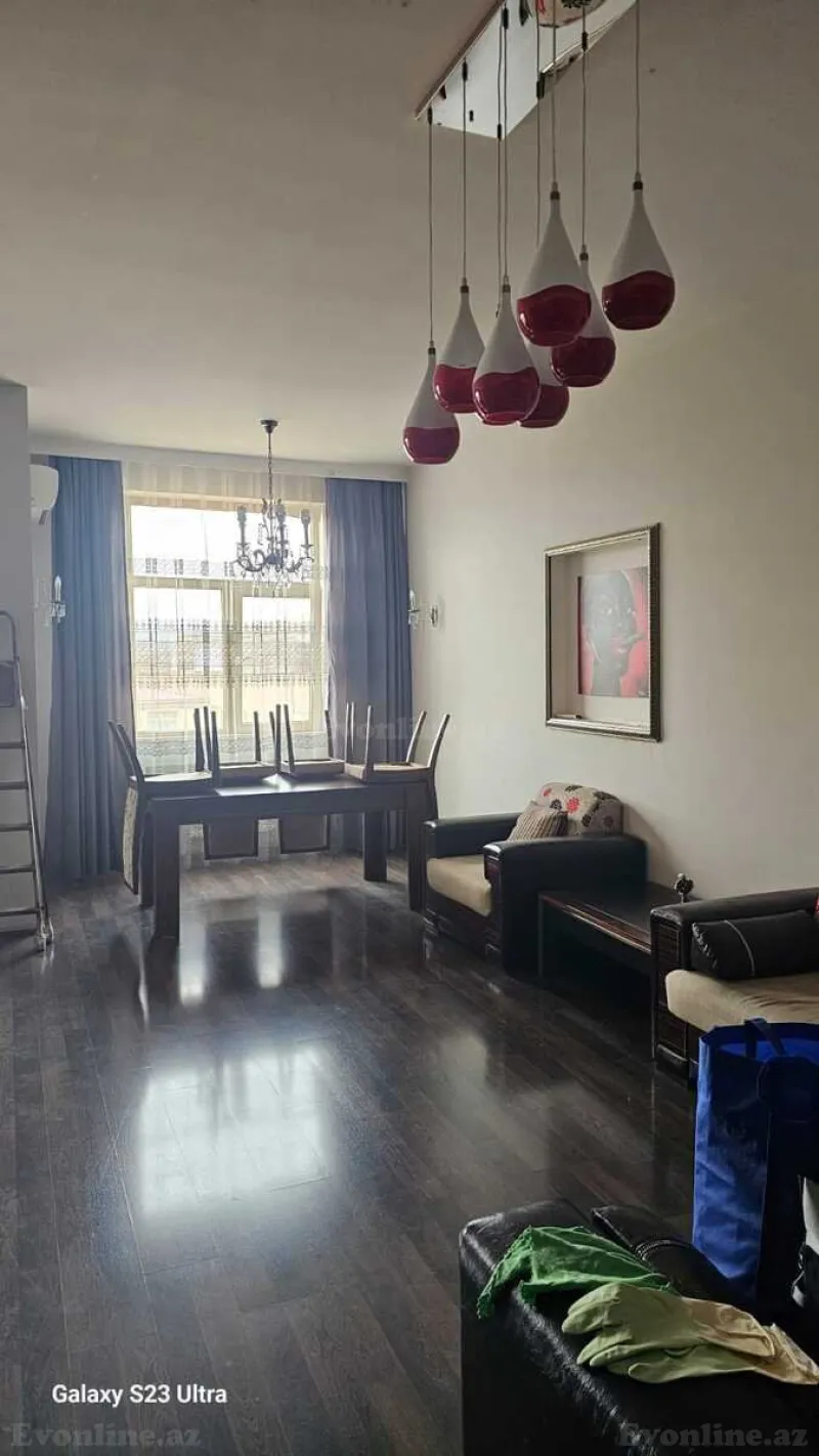 Kirayə verilir 4 otaqlı Mənzil Yeni tikili 136 m² 28 May m. - şəkil 2