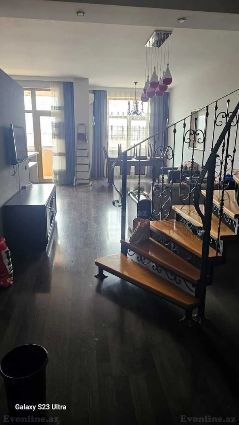 Kirayə verilir 4 otaqlı Mənzil Yeni tikili 136 m² 28 May m. - şəkil 8