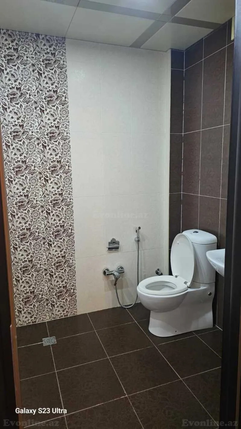 Kirayə verilir 4 otaqlı Mənzil Yeni tikili 136 m² 28 May m. - şəkil 13