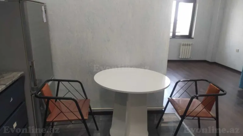 Kirayə verilir 1 otaqlı Mənzil Yeni tikili 45 m² Neftçilər m. - şəkil 3