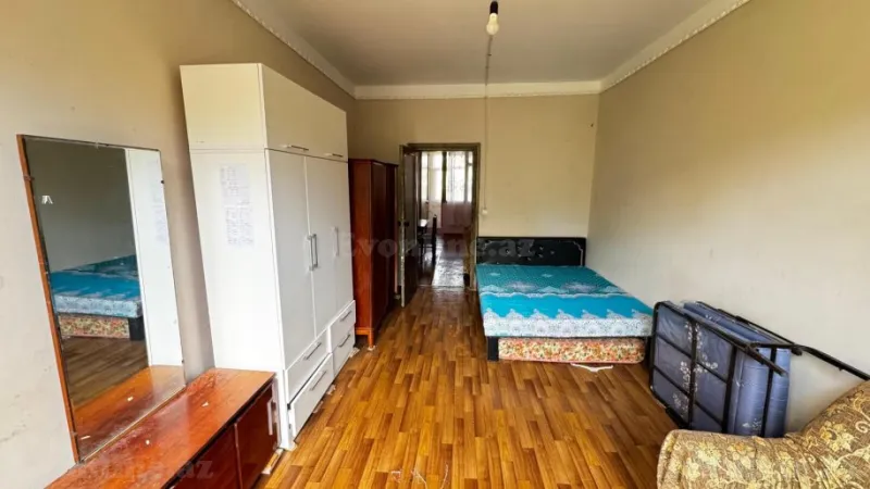 Kirayə verilir 2 otaqlı Mənzil Köhnə tikili 50 m² 6-cı mikrorayon