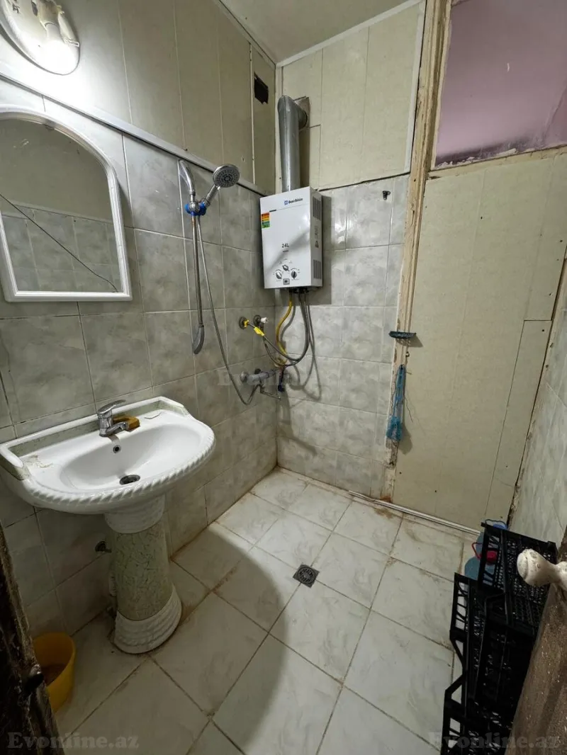 Kirayə verilir 2 otaqlı Mənzil Köhnə tikili 50 m² 6-cı mikrorayon - şəkil 9