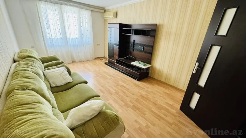 Satılır 3 otaqlı Mənzil Köhnə tikili 78 m² İnşaatçılar m. - şəkil 2