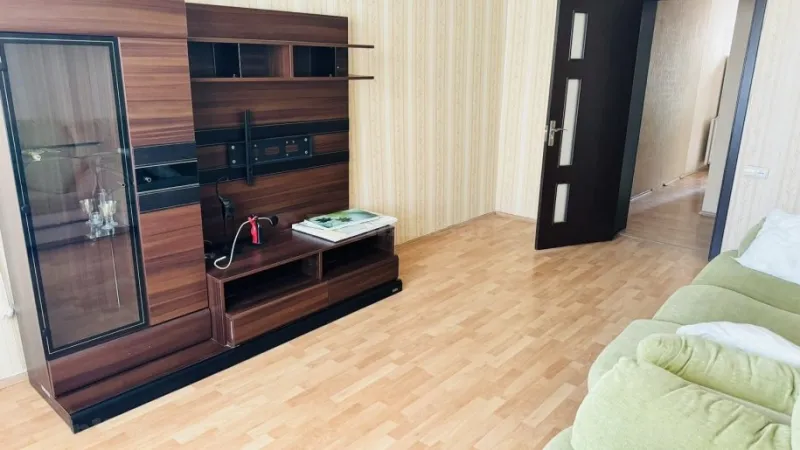 Satılır 3 otaqlı Mənzil Köhnə tikili 78 m² İnşaatçılar m. - şəkil 3