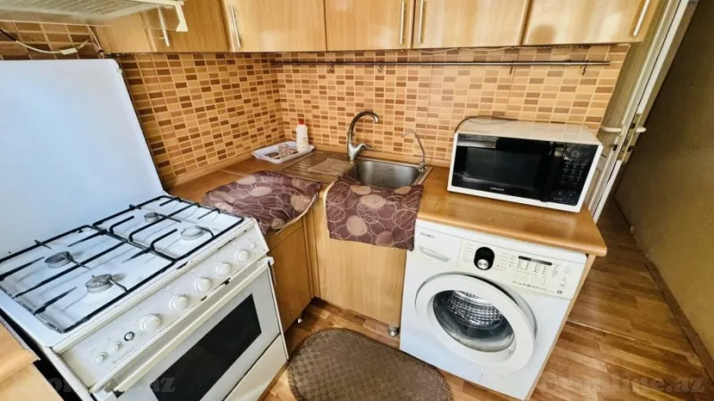 Satılır 3 otaqlı Mənzil Köhnə tikili 78 m² İnşaatçılar m. - şəkil 10