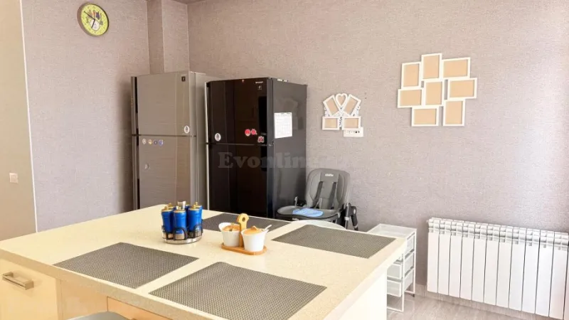 Kirayə verilir 5 otaqlı Mənzil Yeni tikili 210 m² Xətai r. - şəkil 13