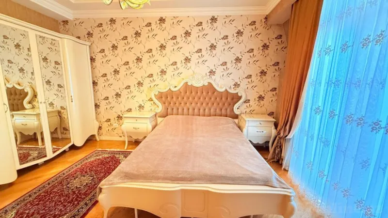 Kirayə verilir 5 otaqlı Mənzil Yeni tikili 210 m² Xətai r. - şəkil 14
