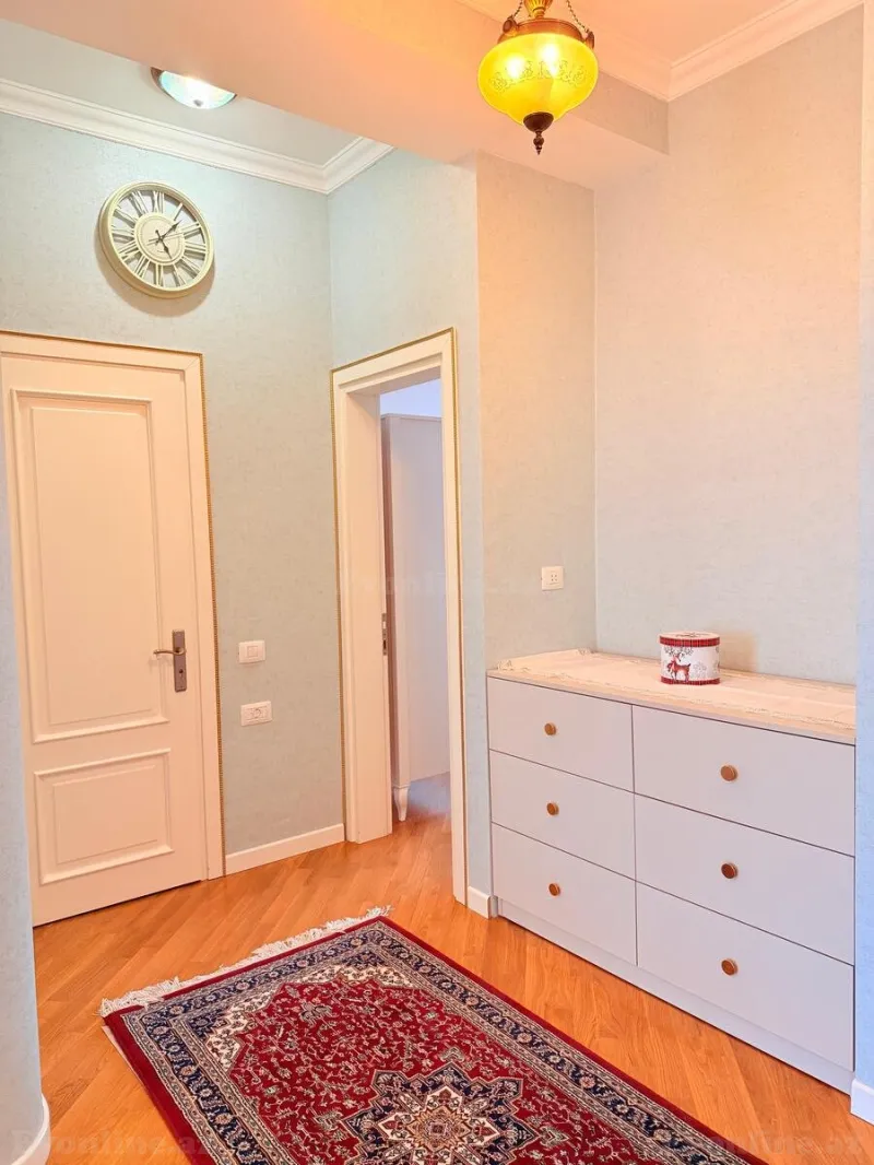 Kirayə verilir 5 otaqlı Mənzil Yeni tikili 210 m² Xətai r. - şəkil 16