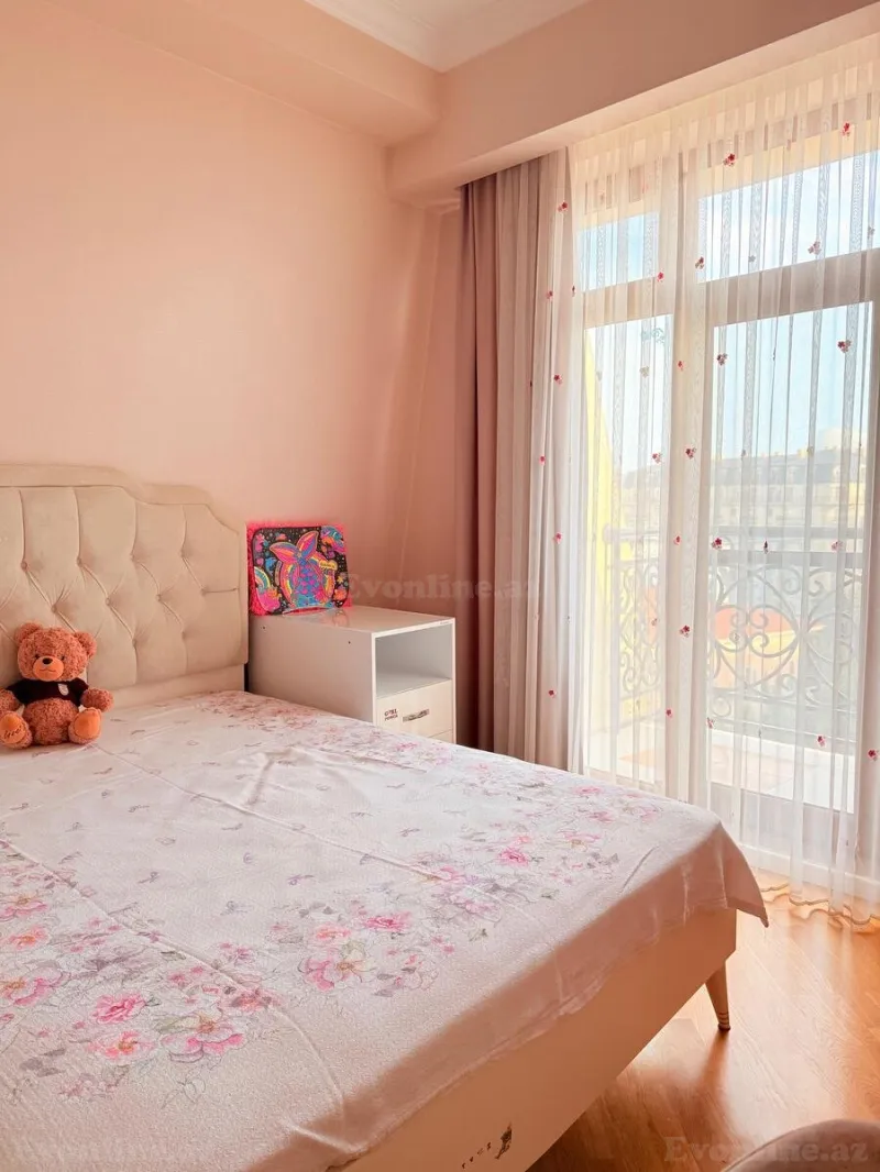 Kirayə verilir 5 otaqlı Mənzil Yeni tikili 210 m² Xətai r. - şəkil 18