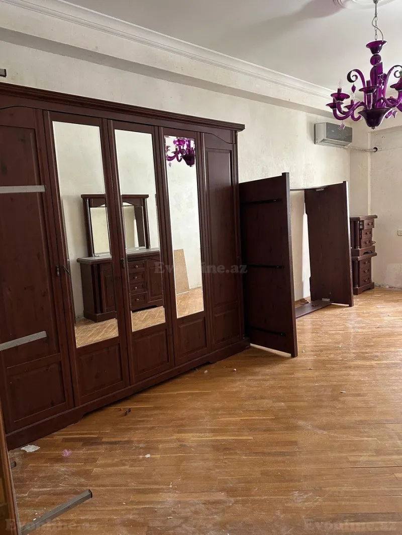 Satılır 2 otaqlı Mənzil Yeni tikili 120 m² 28 May m. - şəkil 4