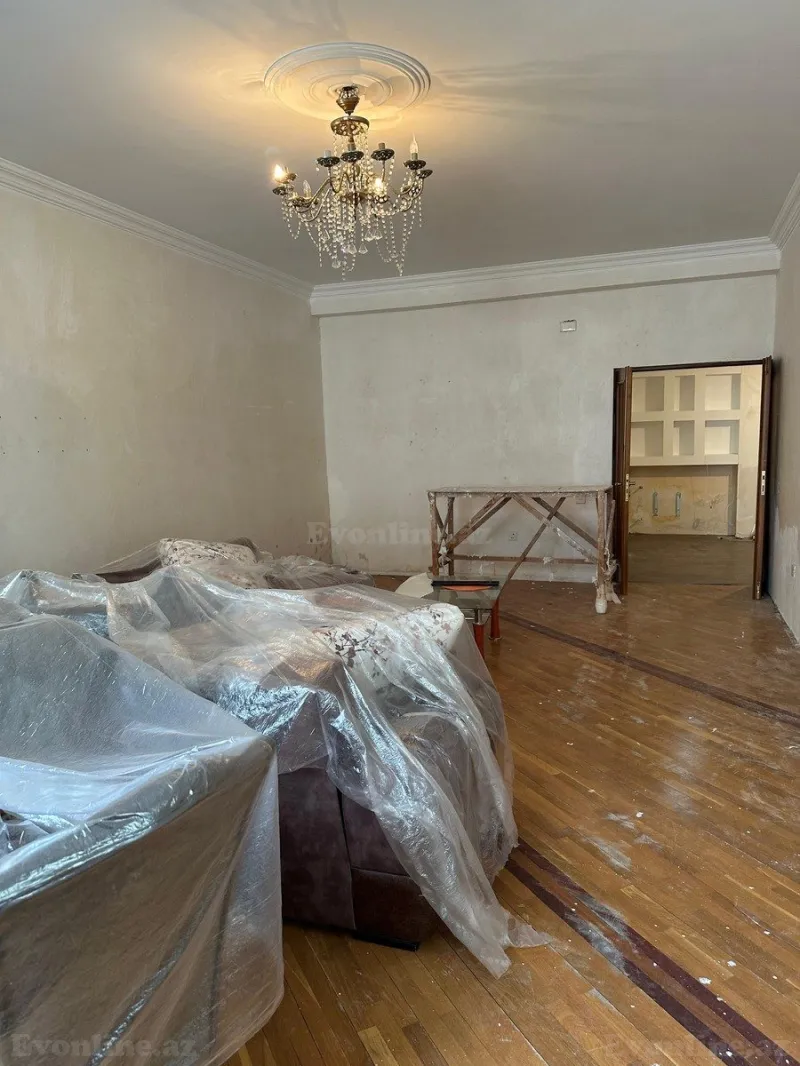 Satılır 2 otaqlı Mənzil Yeni tikili 120 m² 28 May m. - şəkil 9