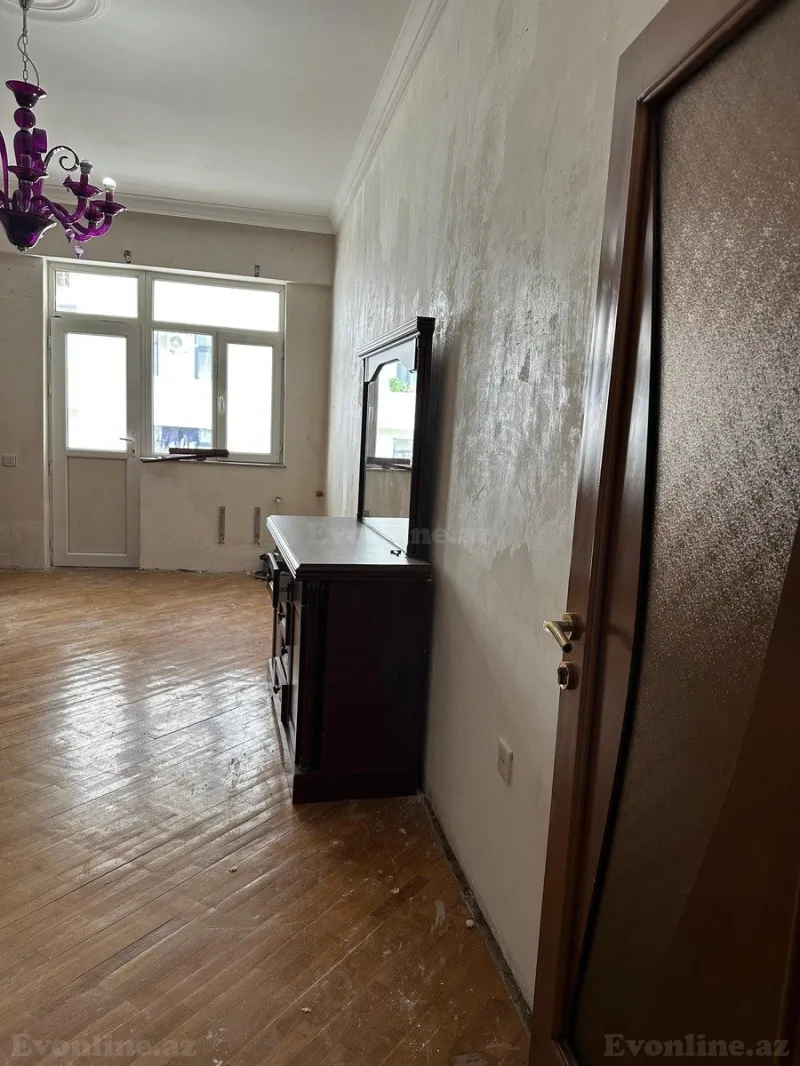 Satılır 2 otaqlı Mənzil Yeni tikili 120 m² 28 May m. - şəkil 12