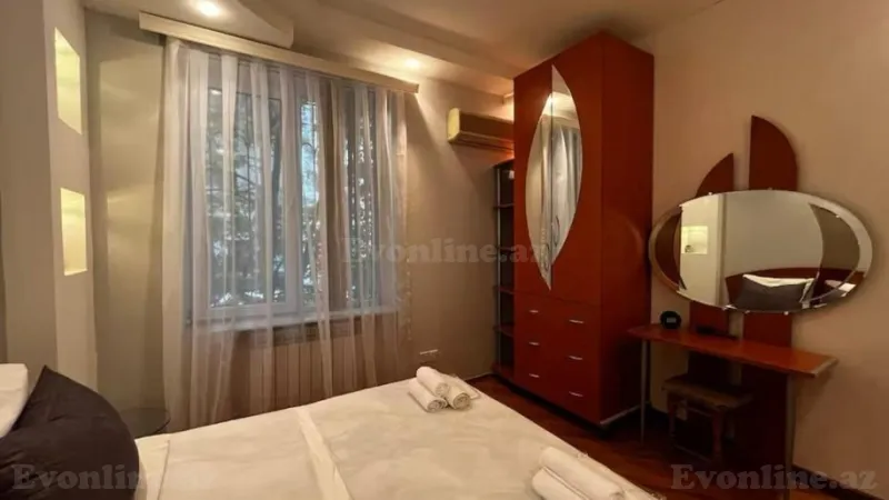 Kirayə verilir 3 otaqlı Mənzil Yeni tikili 81 m² İçərişəhər m. - şəkil 14