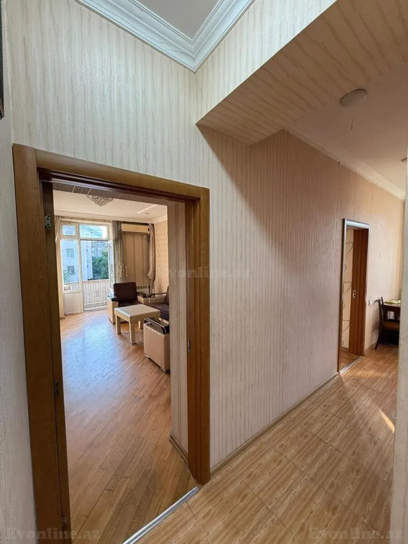 Kirayə verilir 2 otaqlı Mənzil Köhnə tikili 65 m² Nəriman Nərimanov m. - şəkil 3