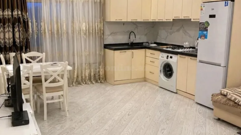 Kirayə verilir 2 otaqlı Mənzil Köhnə tikili 60 m² Sahil m. - şəkil 3