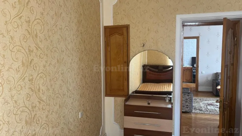 Kirayə verilir 3 otaqlı Mənzil Köhnə tikili 95 m² Yasamal - şəkil 9