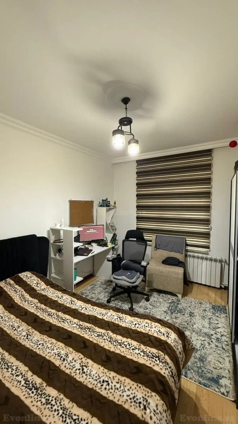 Satılır 3 otaqlı Mənzil Köhnə tikili 90 m² İnşaatçılar m. - şəkil 12