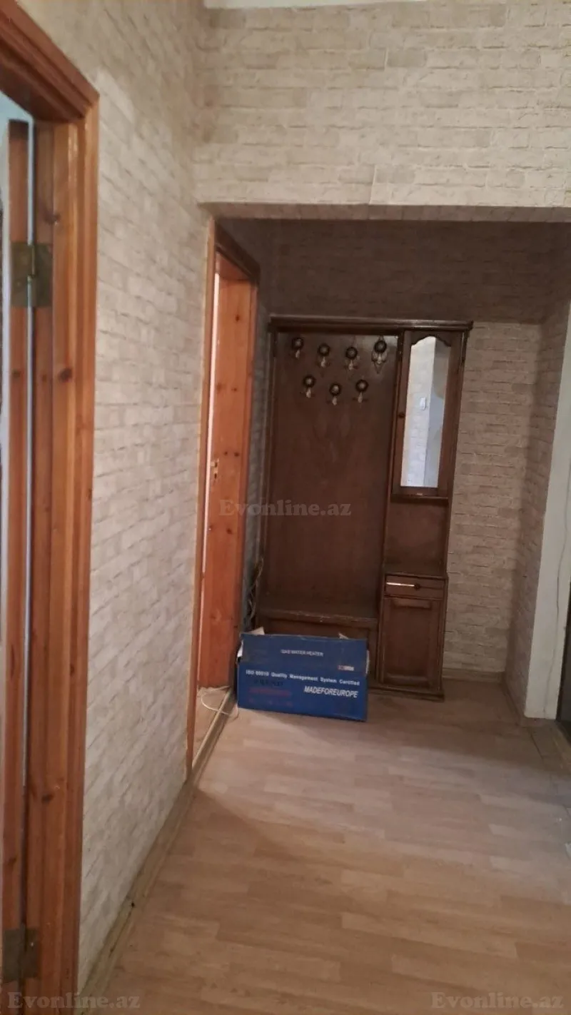 Satılır 4 otaqlı Mənzil Köhnə tikili 85 m² Gəncə - şəkil 4