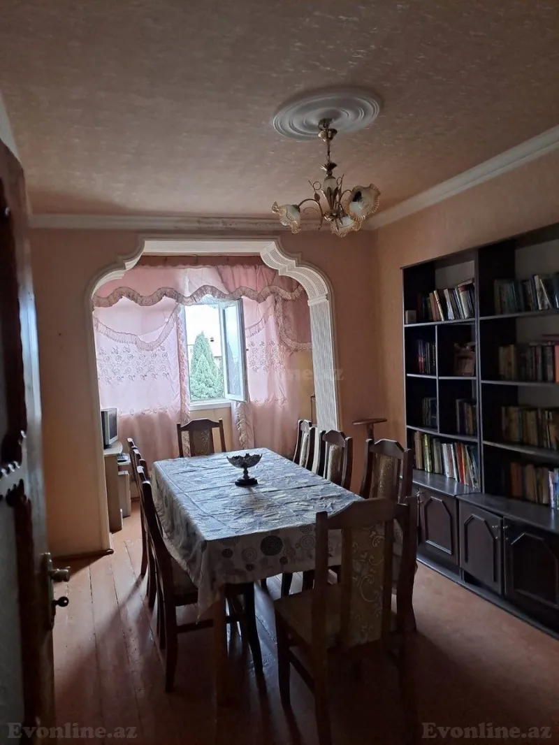 Satılır 4 otaqlı Mənzil Köhnə tikili 85 m² Gəncə - şəkil 5
