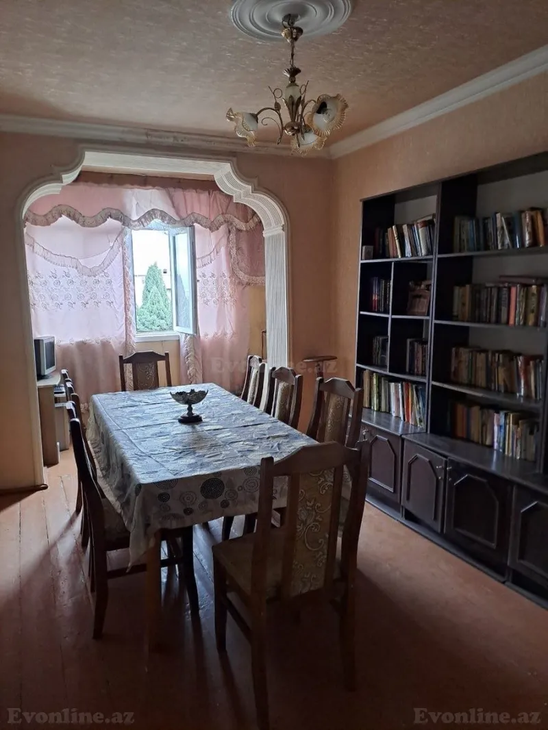 Satılır 4 otaqlı Mənzil Köhnə tikili 85 m² Gəncə - şəkil 10