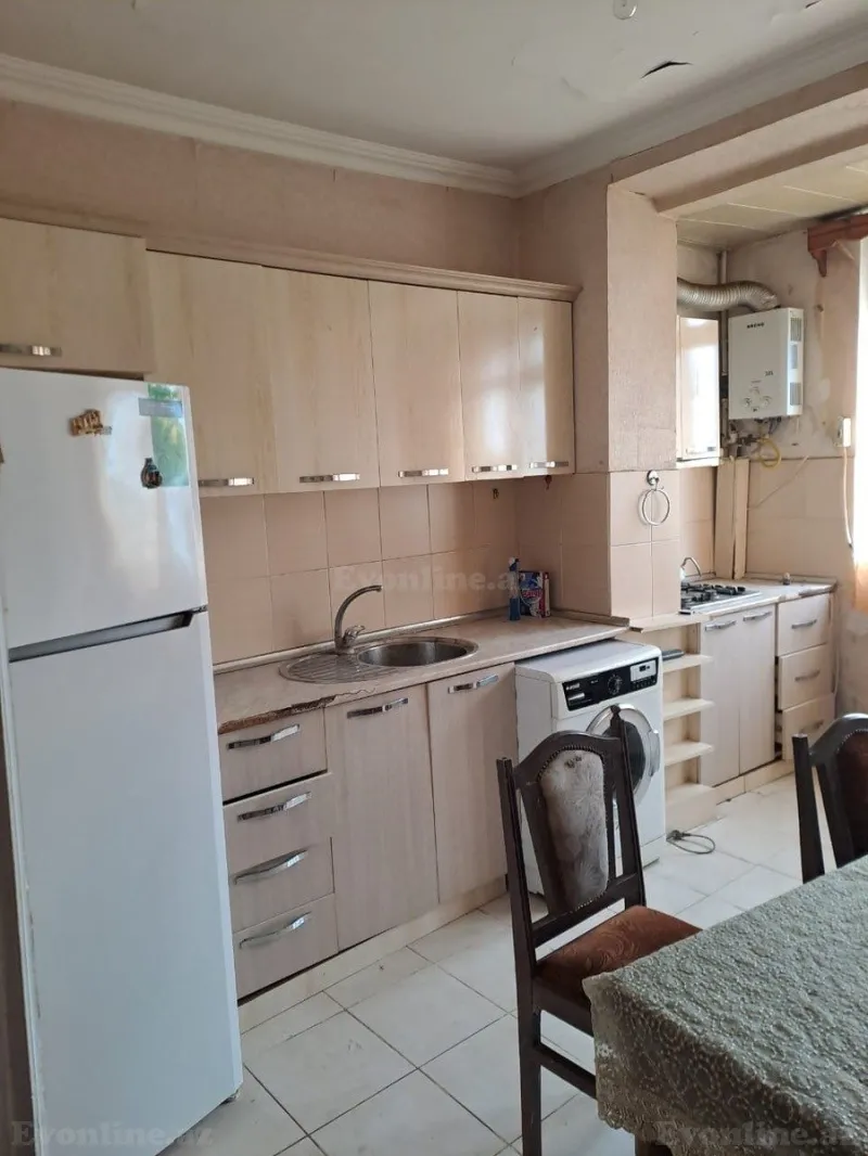 Satılır 4 otaqlı Mənzil Köhnə tikili 85 m² Gəncə - şəkil 12