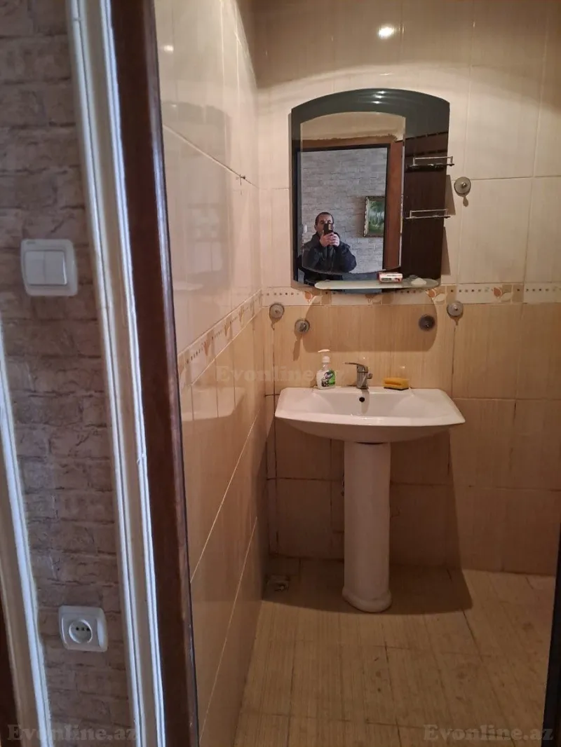Satılır 4 otaqlı Mənzil Köhnə tikili 85 m² Gəncə - şəkil 13