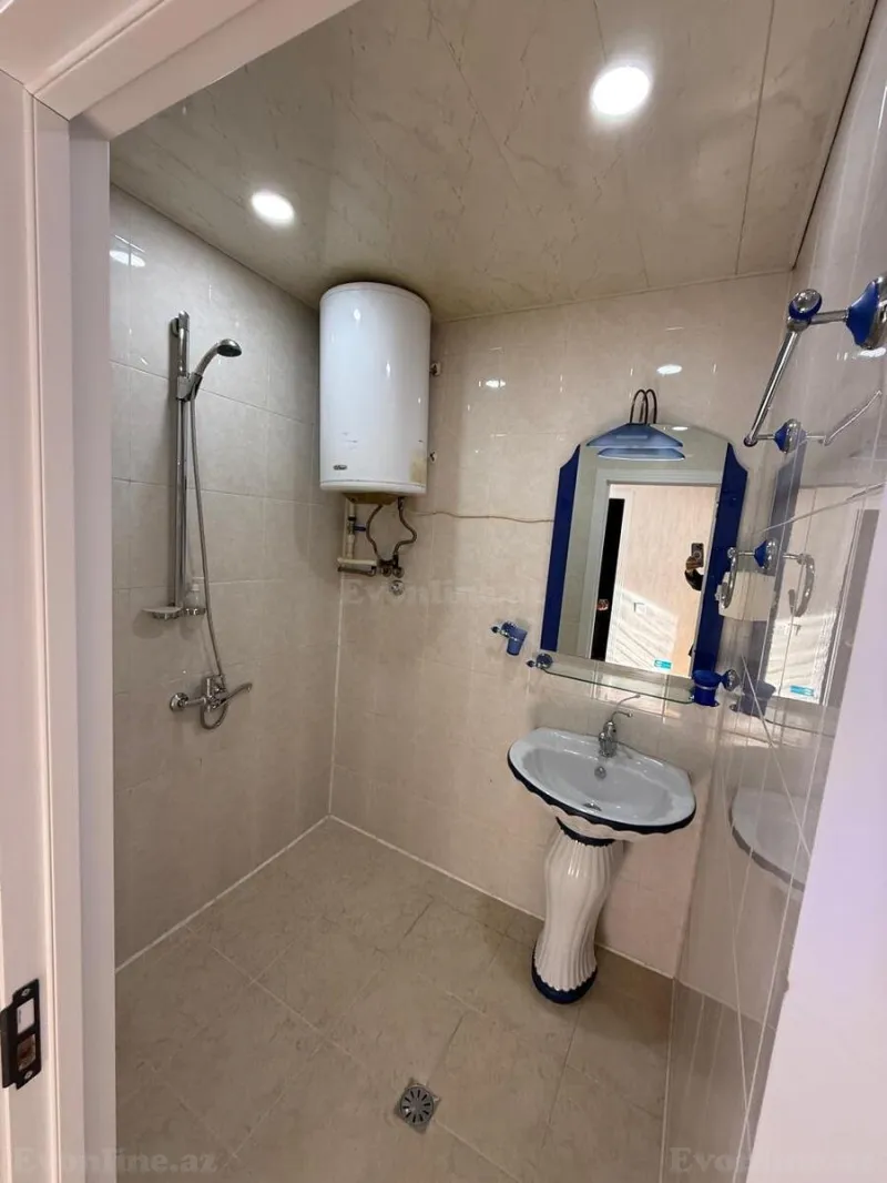 Satılır 2 otaqlı Mənzil Köhnə tikili 65 m² Nəsimi m. - şəkil 10