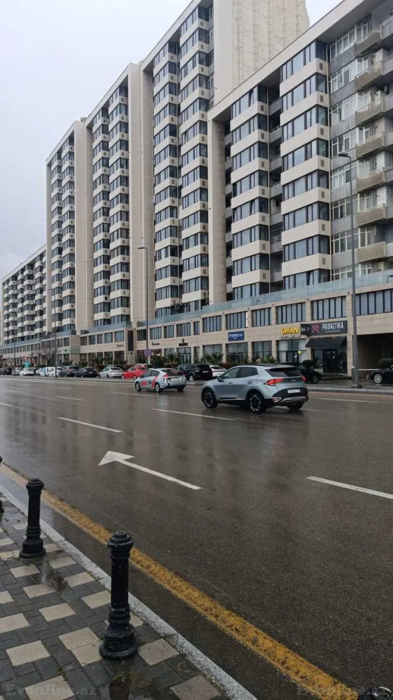 4 otaqlı Mənzil 200 m² Nizami m. Satılır