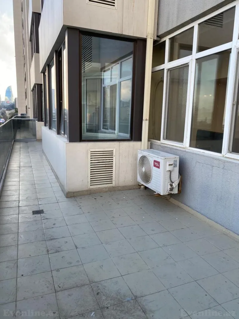Satılır 4 otaqlı Mənzil Yeni tikili 200 m² Nizami m. - şəkil 3