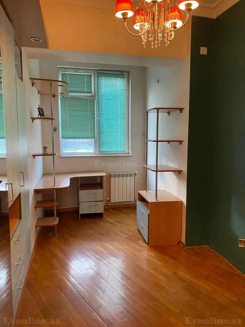 Satılır 4 otaqlı Mənzil Yeni tikili 200 m² Nizami m. - şəkil 9