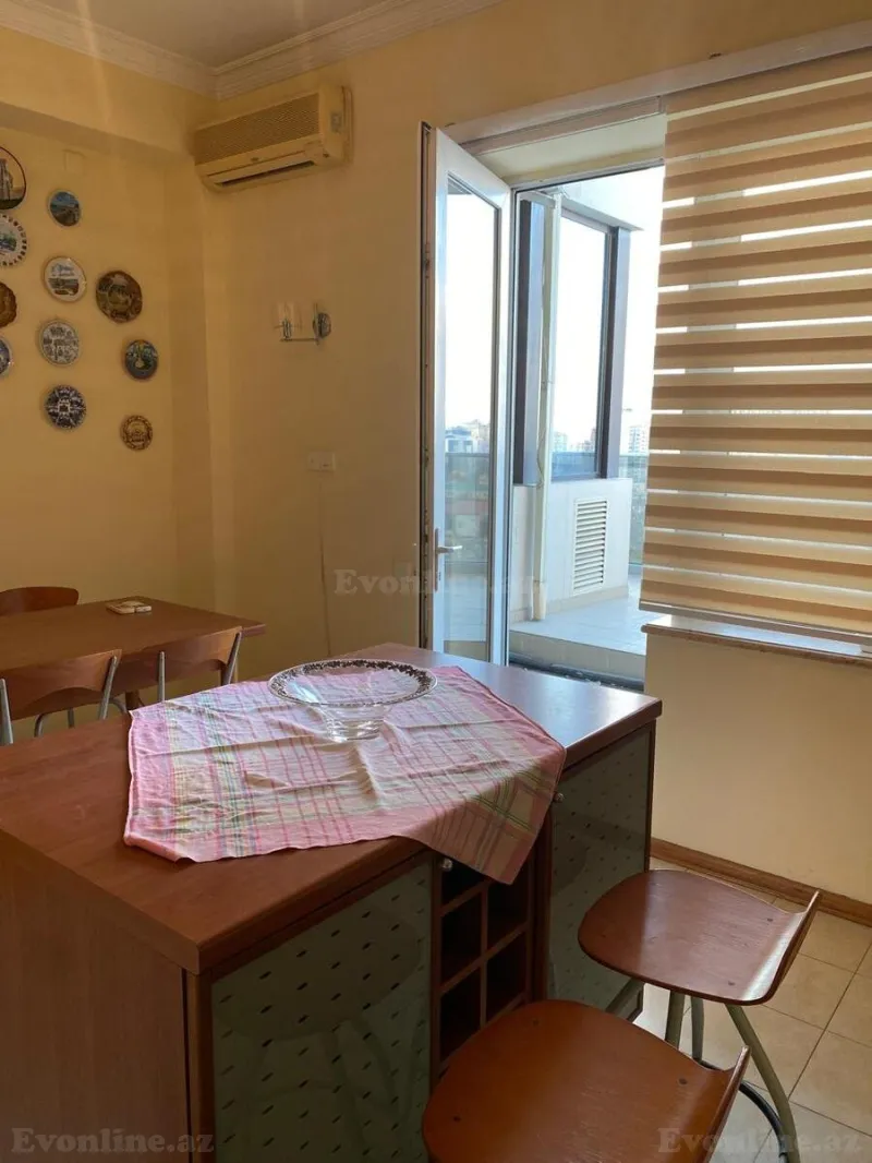 Satılır 4 otaqlı Mənzil Yeni tikili 200 m² Nizami m. - şəkil 13